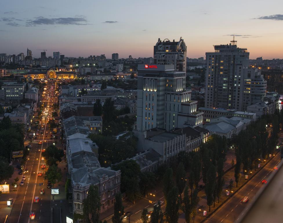 Ibis Kyiv City Center Eksteriør billede